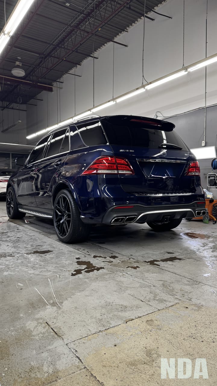 navy Mercedes-AMG GLE 63 S
